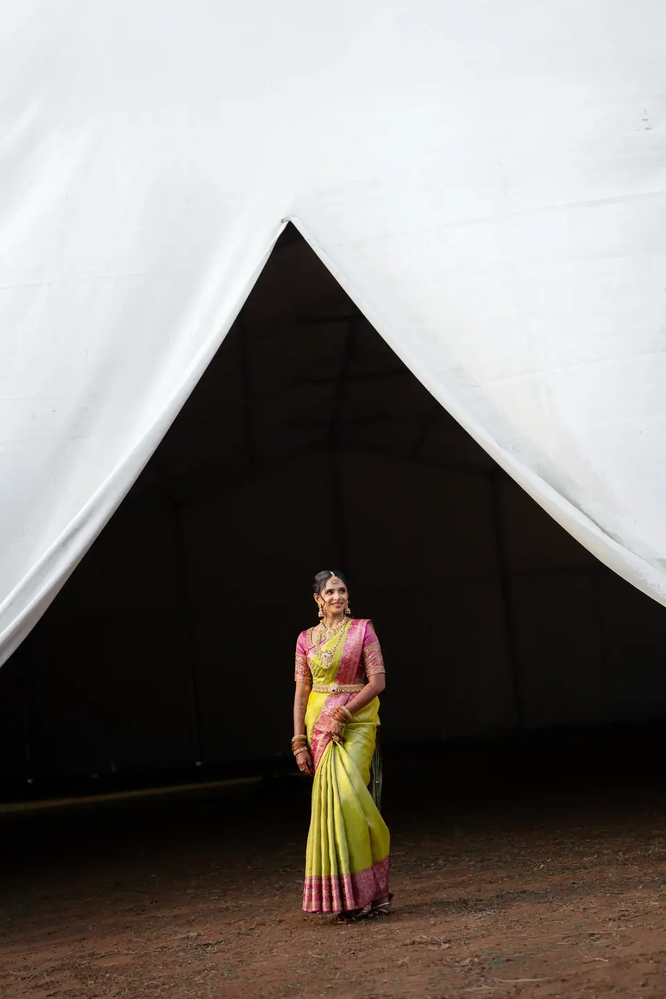 Karthik & Divya, photograph 2 of 39